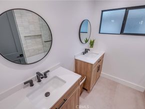 5715 Corteen, Valley Village CA 91607