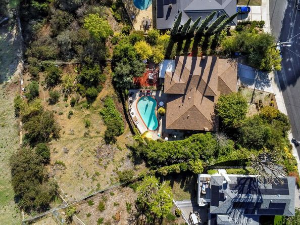 4522 Conchita, Tarzana CA 91356