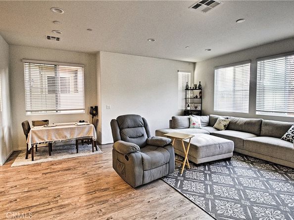 202 Bay Laurel Court, Vista CA 92083