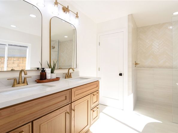 24041 Zancon, Mission Viejo CA 92692