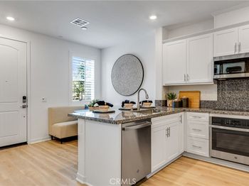 4235 S Gasly Paseo