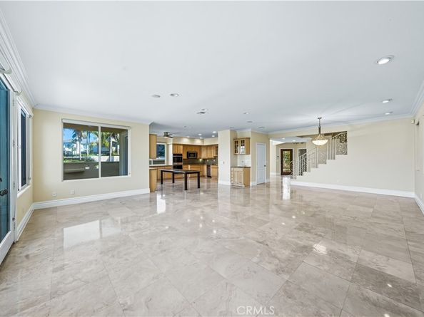 1107 Las Flores Drive, Carlsbad CA 92008
