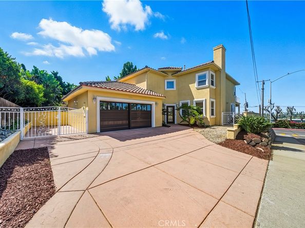 1107 Las Flores Drive, Carlsbad CA 92008