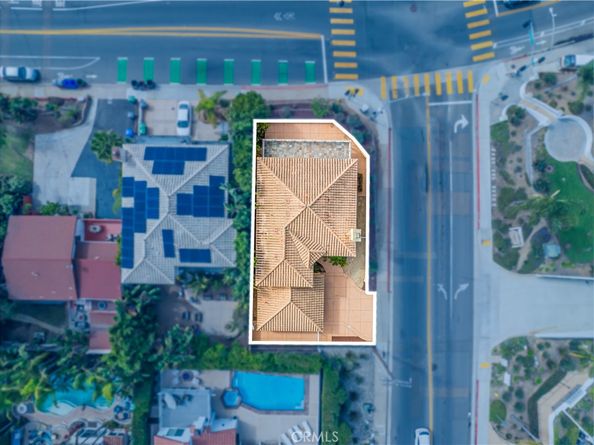 1107 Las Flores Drive, Carlsbad CA 92008