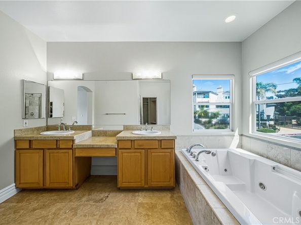 1107 Las Flores Drive, Carlsbad CA 92008
