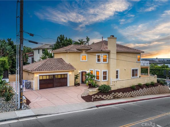 1107 Las Flores Drive, Carlsbad CA 92008