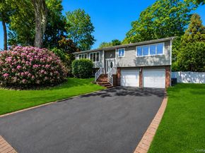 9 Quincy Lane, Smithtown NY 11787