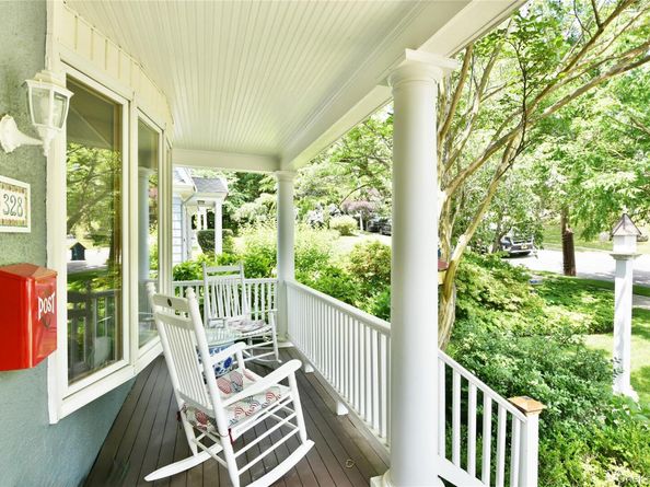 328 38th Road, Douglaston NY 11363