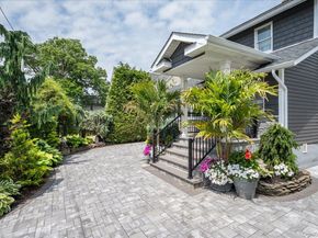 6 Marlboro Place, Bellmore NY 11710