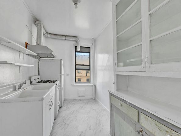 825 Walton Avenue 5F, Bronx NY 10451