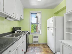 226-26 Union Turnpike 5J, Oakland Gardens NY 11364