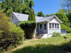 27 Hillside Drive, Cortlandt Manor NY 10567