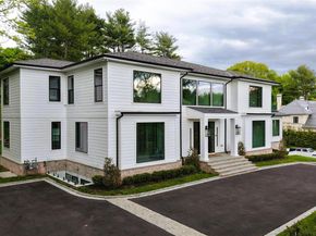 28 Rolling Hill Road, Old Westbury NY 11568