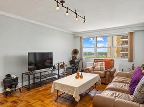 102-10 66th Road 12A, Forest Hills NY 11375