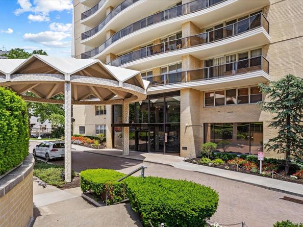 102-10 66th Road 12A, Forest Hills NY 11375