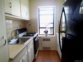 1 Fisher Drive 520, Mount Vernon NY 10552
