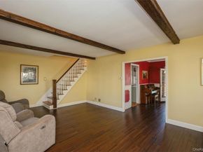 110 Yale Street, Williston Park NY 11596