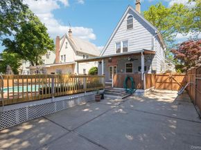 110 Yale Street, Williston Park NY 11596