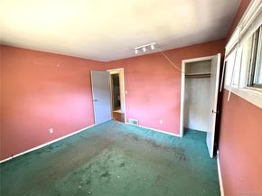 5 Robin Road, Selden NY 11784