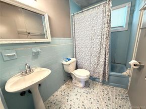 5 Robin Road, Selden NY 11784