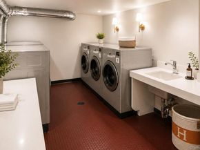 224 E 52nd Street 2O, New York (Manhattan) NY 10022