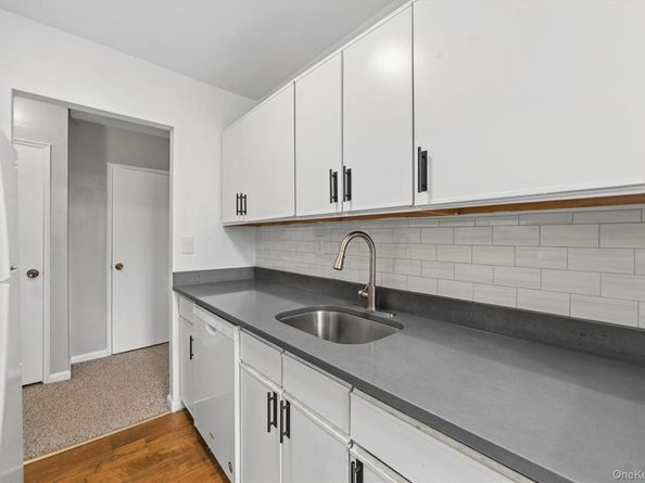 5 Sadore Lane H3, Yonkers NY 10710