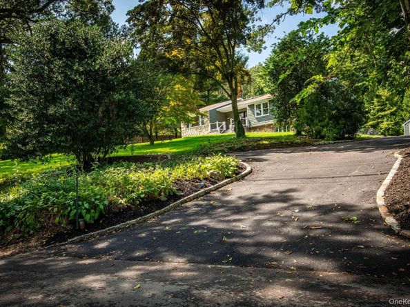 40 Lakeside Drive, Centerport NY 11721