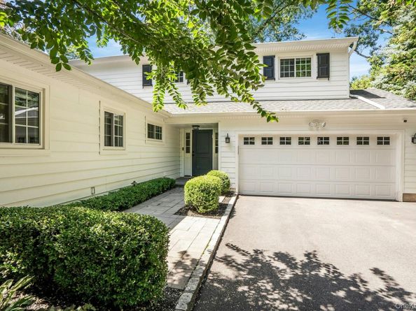 18 Hampton Road, Port Washington NY 11050