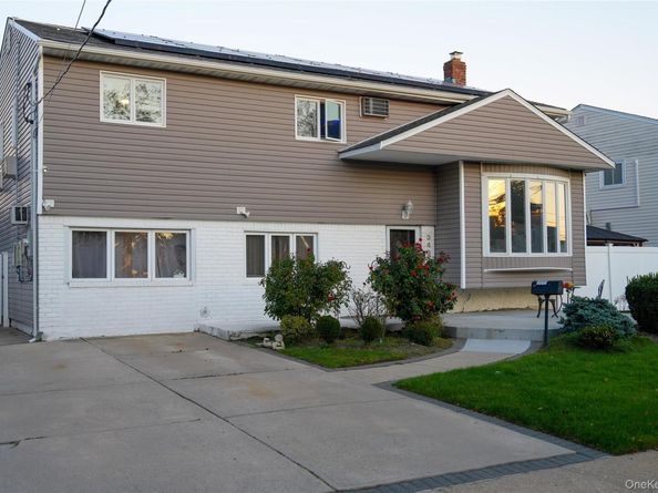 3437 Bertha Drive, Baldwin NY 11510