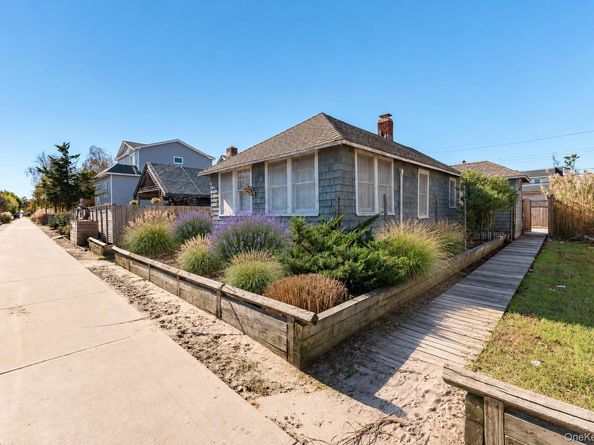 330 Dehnhoff Walk, Ocean Beach NY 11770