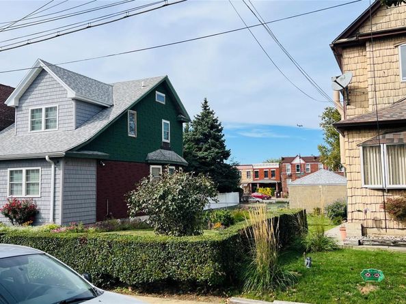 5949 58th Road, Maspeth NY 11378