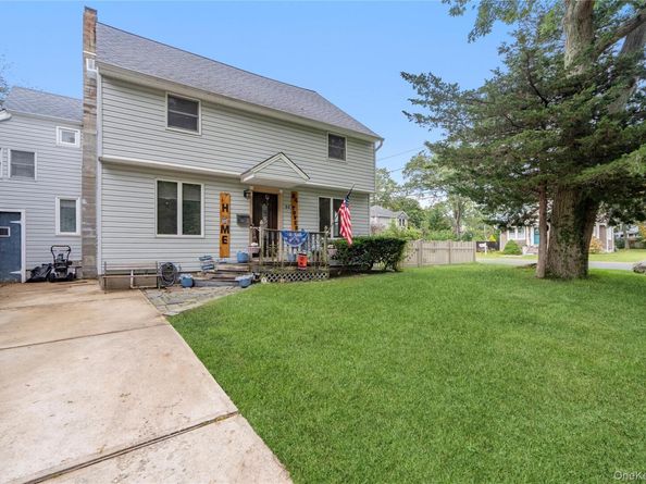 84 Tower Street, Sayville NY 11782