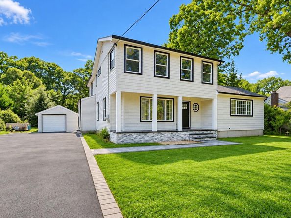 355 Forest Lane, Smithtown NY 11787