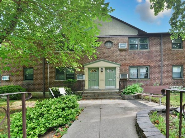 56-15 244 Street Upper, Douglaston NY 11362