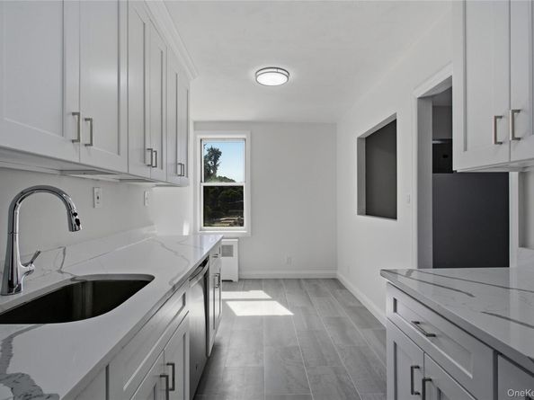 74-45 Yellowstone Boulevard 4G, Rego Park NY 11374