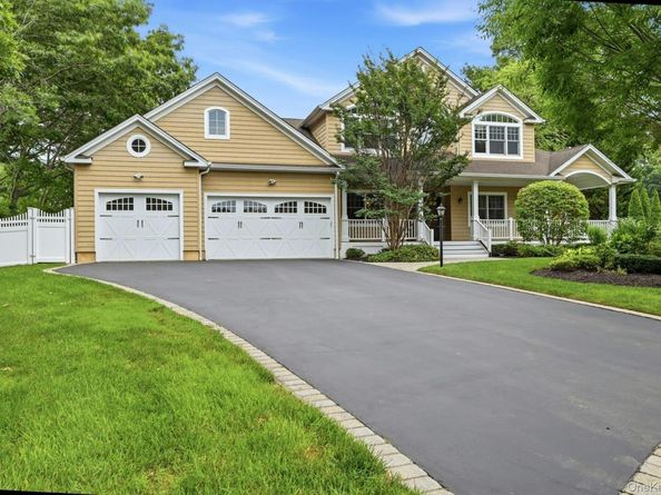 12 Glenridge Lane, Kings Park NY 11754