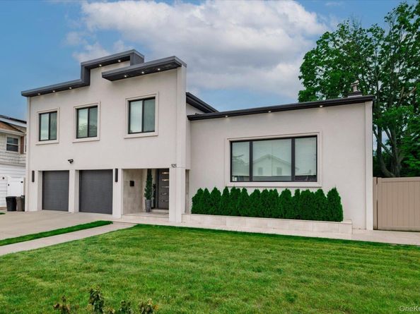 929 Jewel Drive, North Woodmere NY 11581