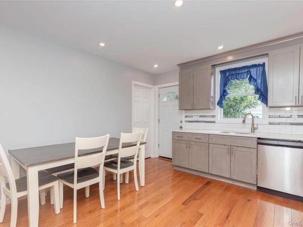 72 Edgewater Park Drive 72C, Bronx NY 10465