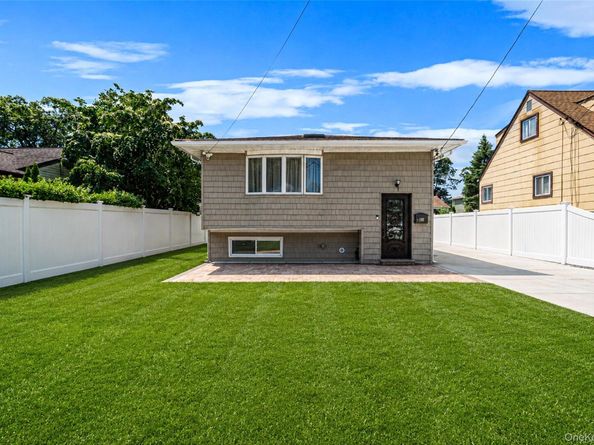 188 Frederick Avenue, Roosevelt NY 11575