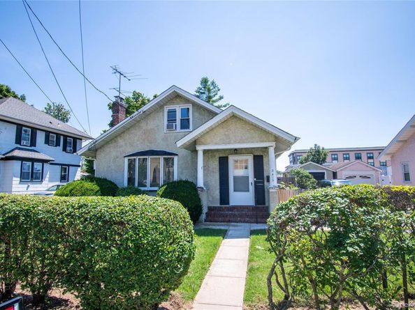 2415 Gale Avenue, Baldwin NY 11510