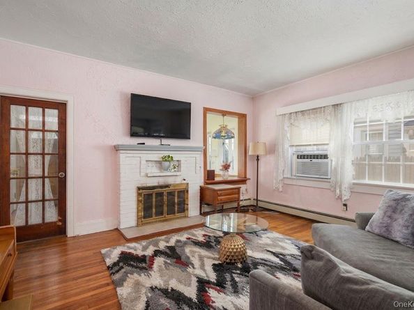 1640 Roosevelt Street, Baldwin NY 11510