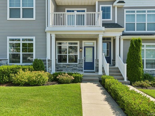 40 Grace Hall Lane, Yaphank NY 11980