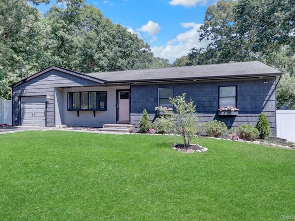 473 Long Island Avenue, Medford NY 11763