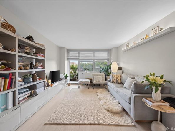 4140 Union Street 4M, Flushing NY 11355