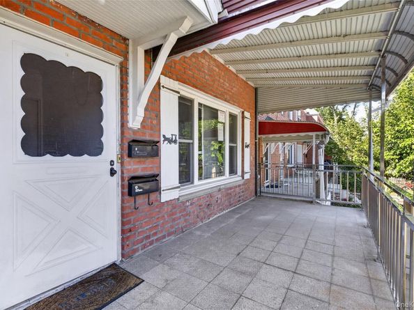 22110 69th Avenue, Oakland Gardens NY 11364