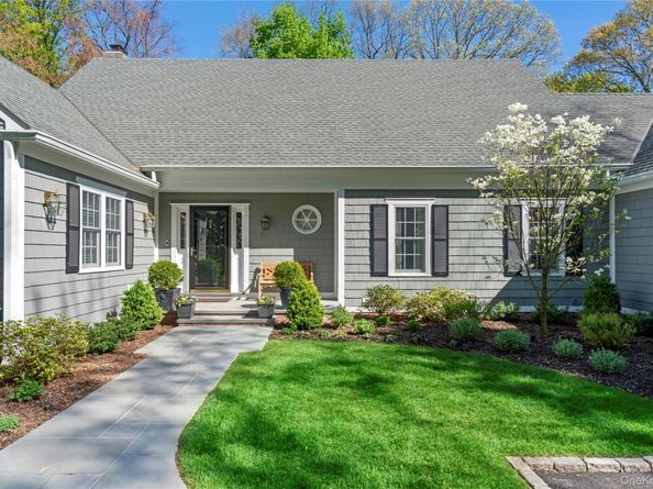 18 Matinecock Farms Road, Glen Cove NY 11542