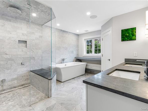 622 W 256th Street, Bronx NY 10471