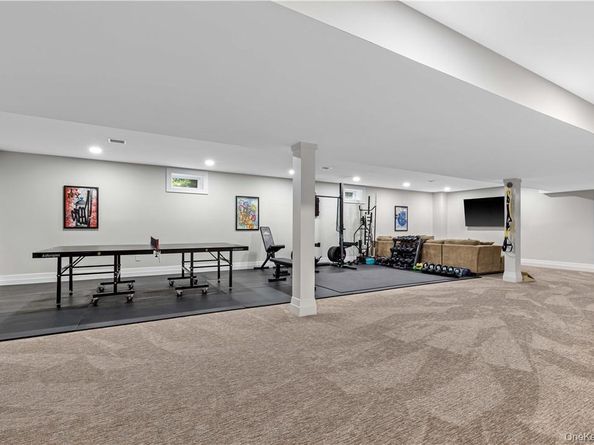 622 W 256th Street, Bronx NY 10471