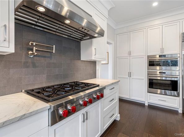 622 W 256th Street, Bronx NY 10471