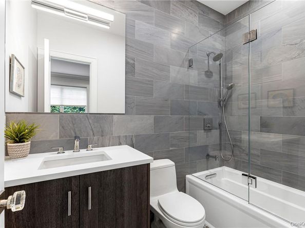 622 W 256th Street, Bronx NY 10471